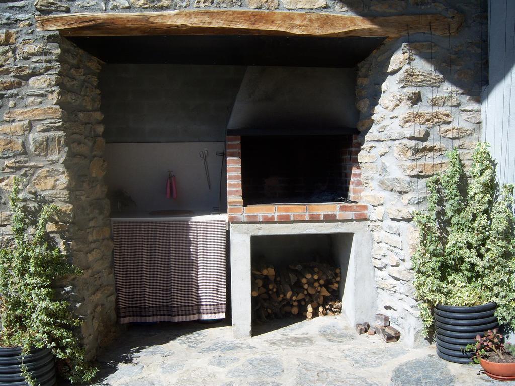 Gasthaus Casa Rogel Llesuy Exterior foto